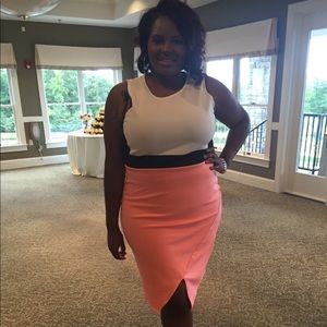 Boohoo Dress U.K. 22/ US 18 peach, white & black